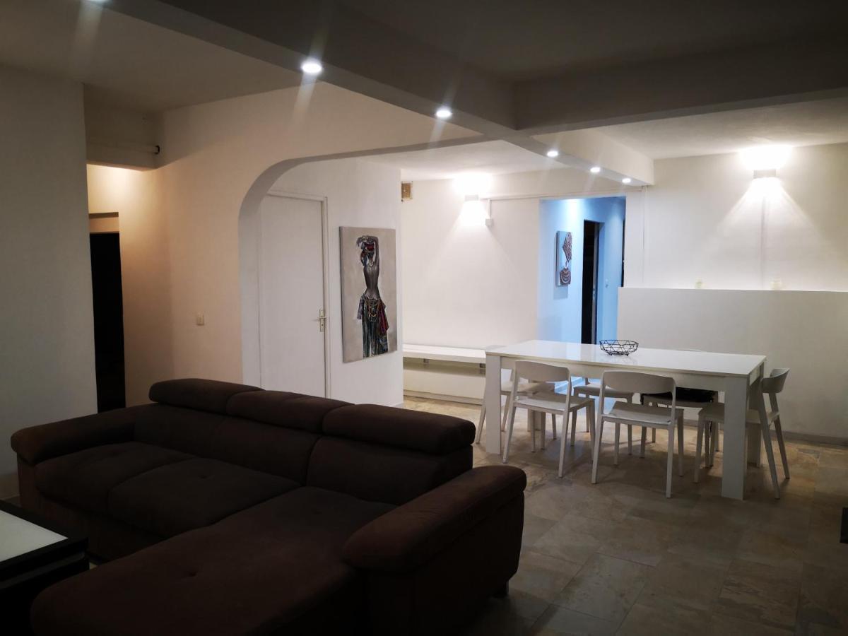 Appartement Saint Gilles Les Bains Ngoại thất bức ảnh